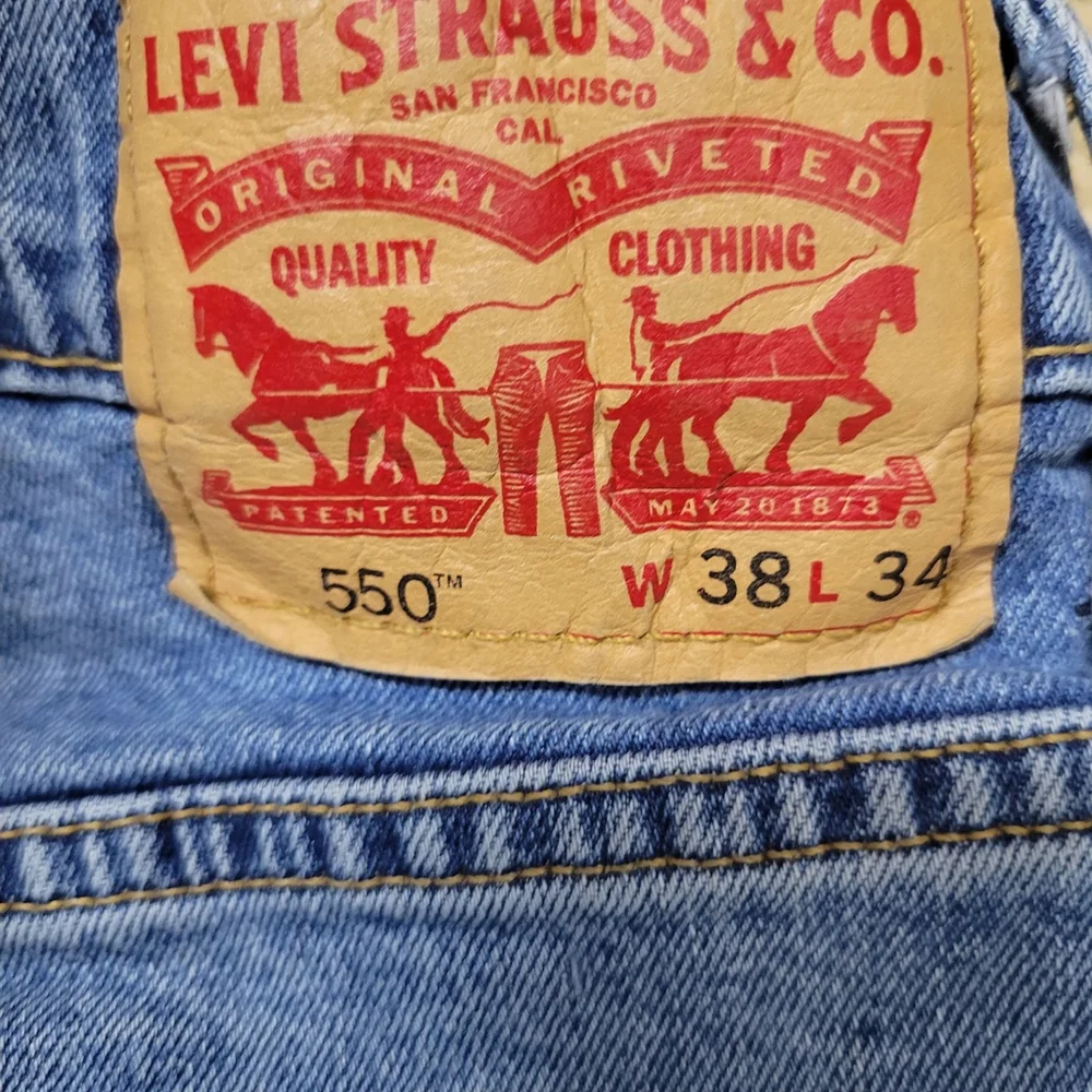Levis levi 550